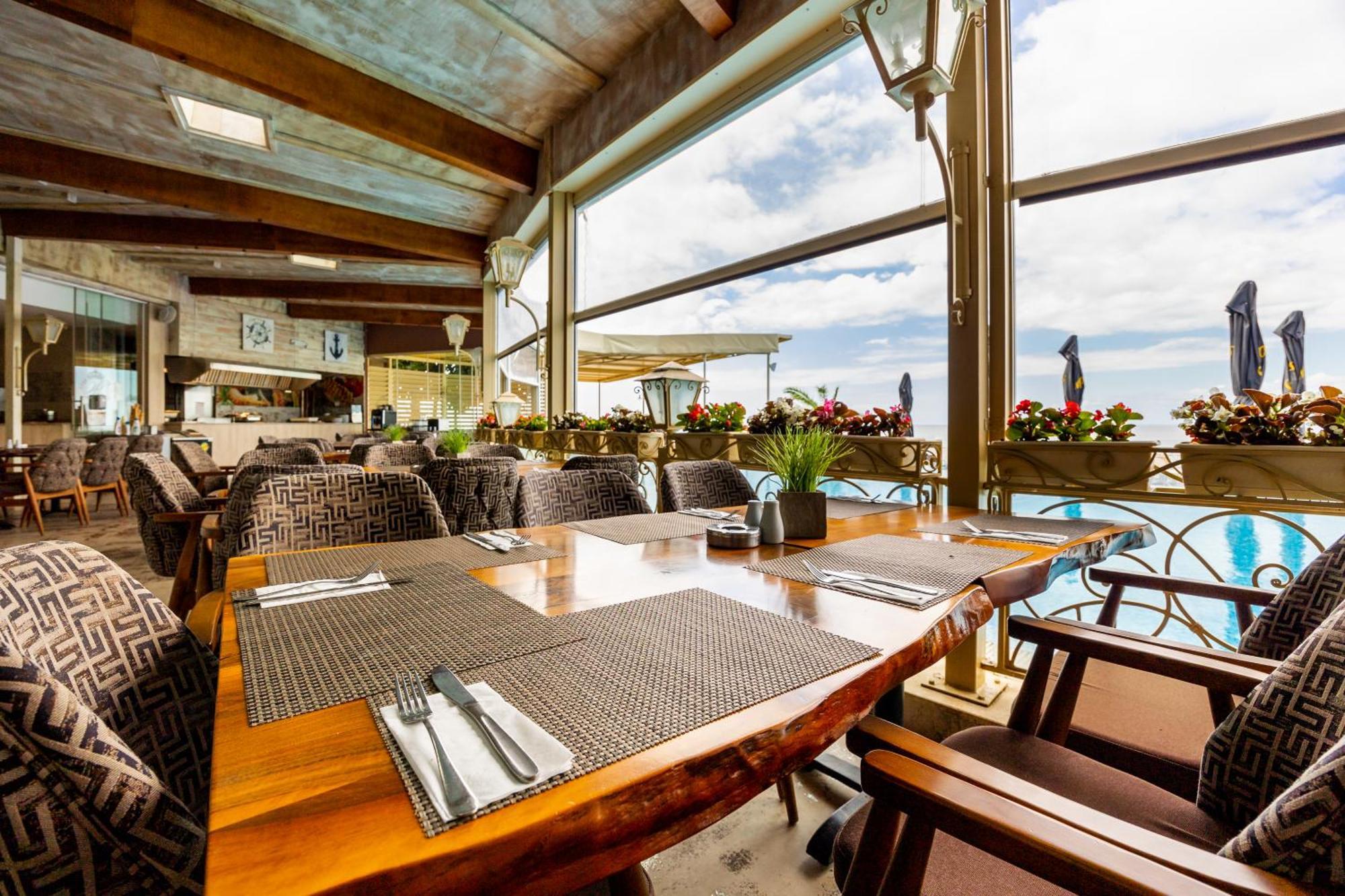 Royal Bay Resort Balchik Exterior foto